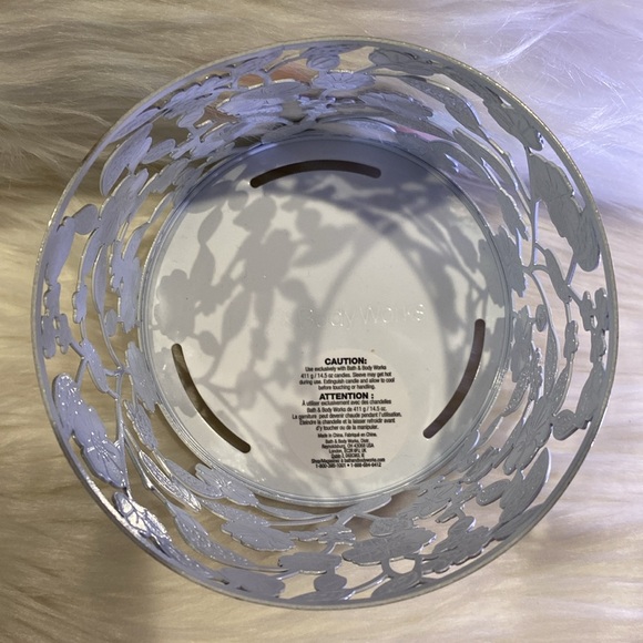 “FLORAL TOSS” Spring & Summer Pink/Green/White Colors, 3-Wick Candle Holder, NWT - Picture 7 of 8